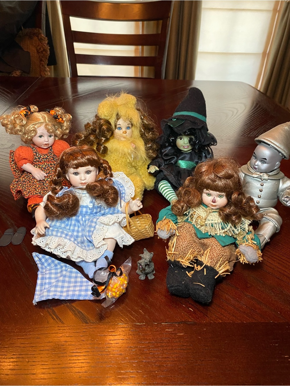 Retired, collectible Wizard of Oz doll set by Marie Osmond, Tiny Tots
